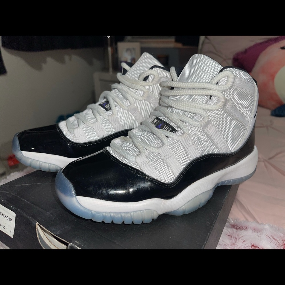 Air Jordan Concord 11s